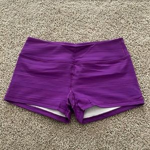 Savage barbell, booty shorts, size large